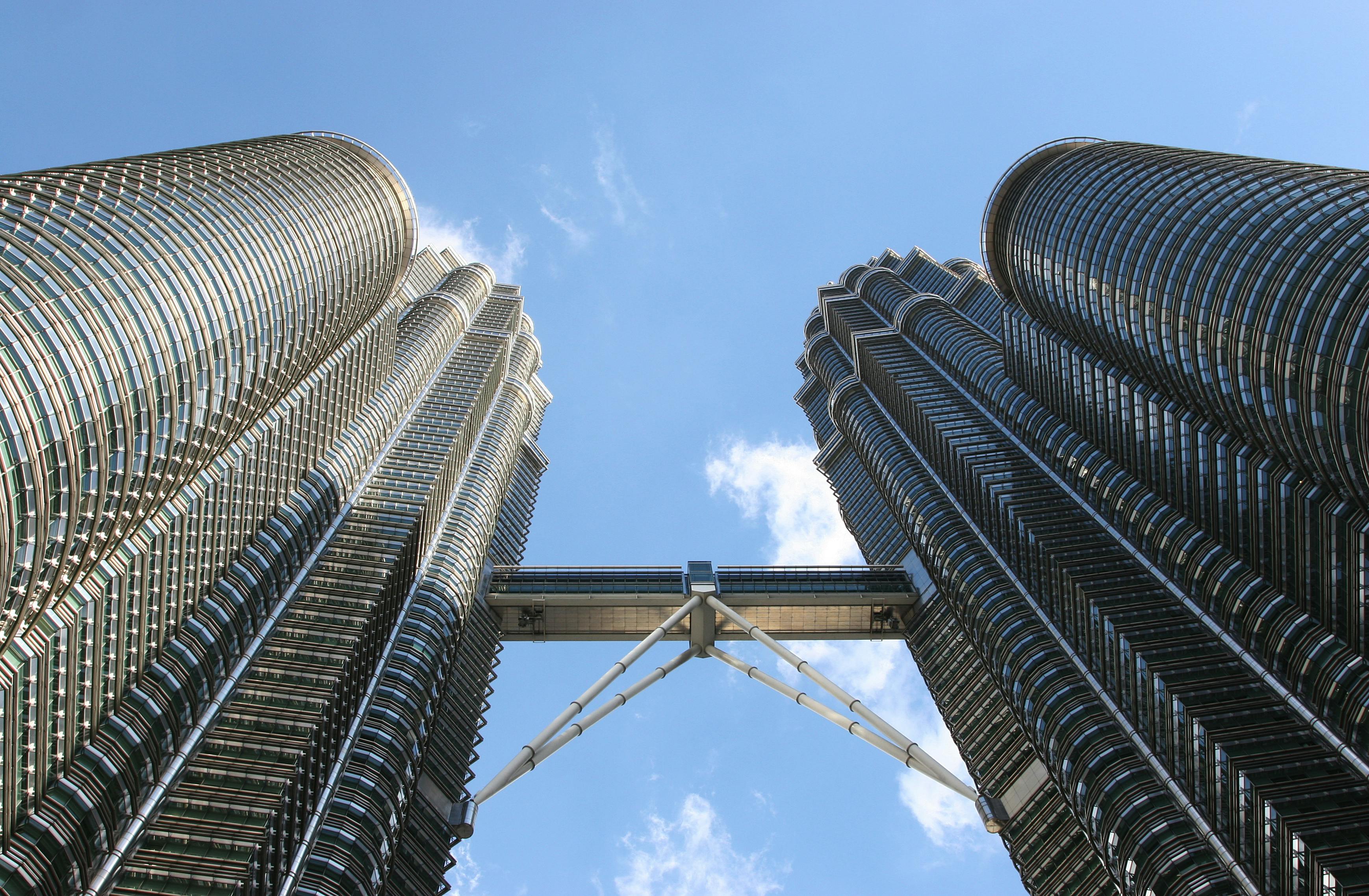 malaysia petronas twin towers at kuala lumpur